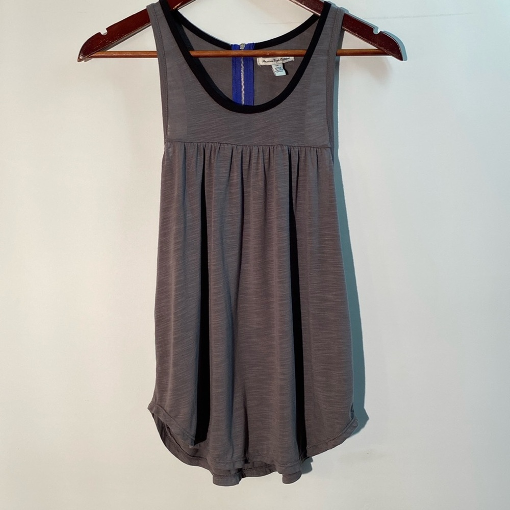 American Eagle - scoop neck tank top. Size S
